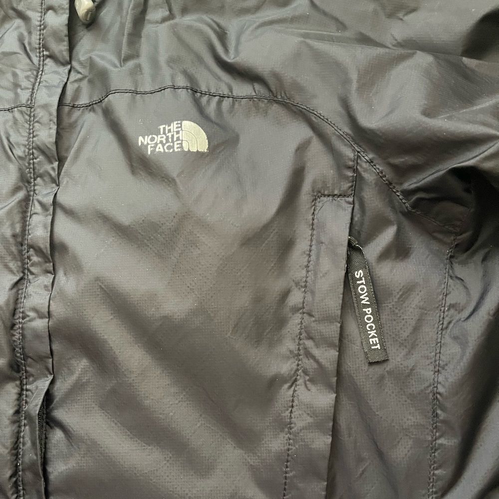 The North Face Black Lightweight Stow Pocket Jacket Coat Size Medium - Picture 4 of 12